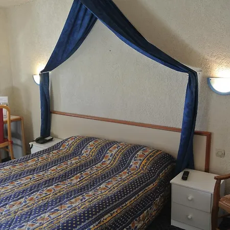 Logis Heraclee Otel Saint-Gilles (Gard)