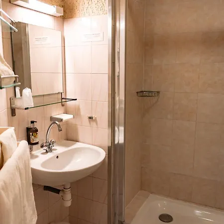 Hotel Logis Heraclee 3*