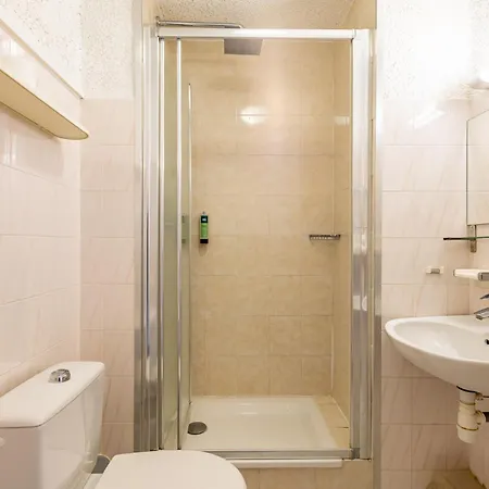 Logis Heraclee Hotel