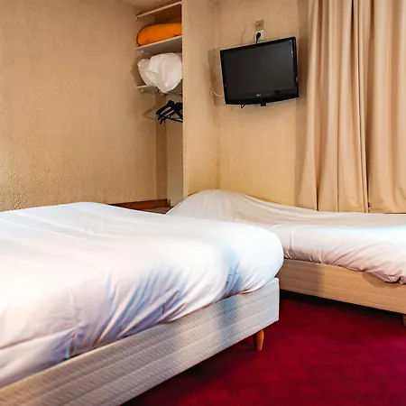 Logis Heraclee Hotel