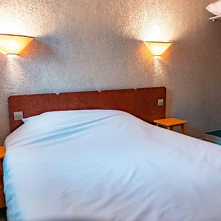 Logis Heraclee Hotel