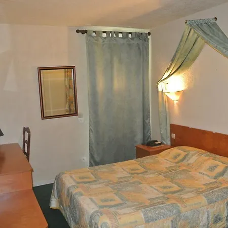 Logis Heraclee Saint-Gilles (Gard)