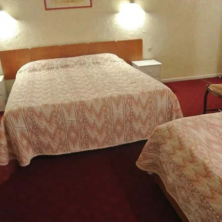 Logis Heraclee Hotel 3*