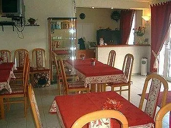 Hotel Logis Heraclee 3*