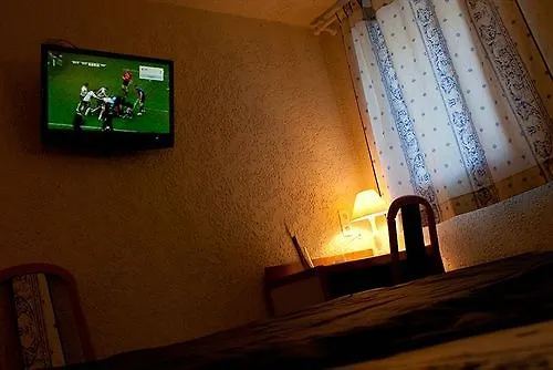 Logis Heraclee فندق سان جيل